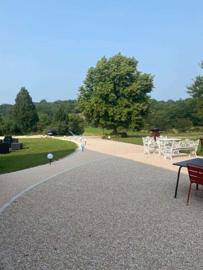 Le Domaine Du Gravier Bed & Breakfast Gramat Exterior photo